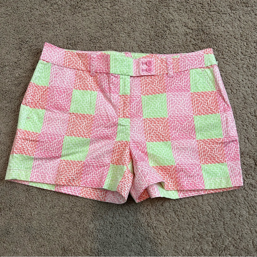 Vineyard Vines Elephant Print Patchwork Green Pink Red Shorts Size 10